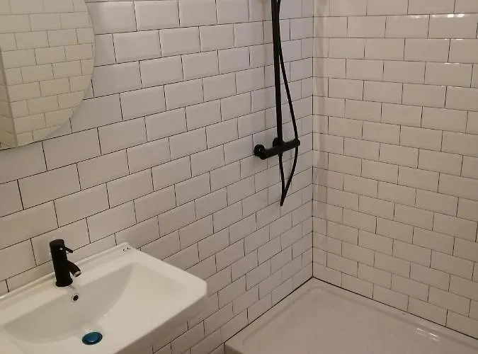 Alcaravaneras (adults Only)