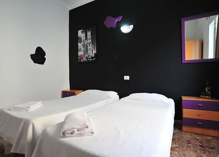 Πανσιόν Alcaravaneras (adults Only)