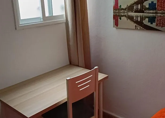 阿卡拉瓦内拉斯青年旅舍 2*