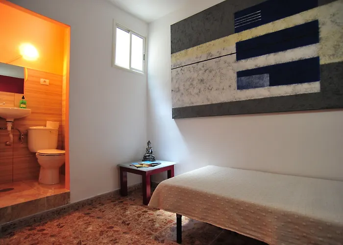 Alcaravaneras (adults Only) Guest house